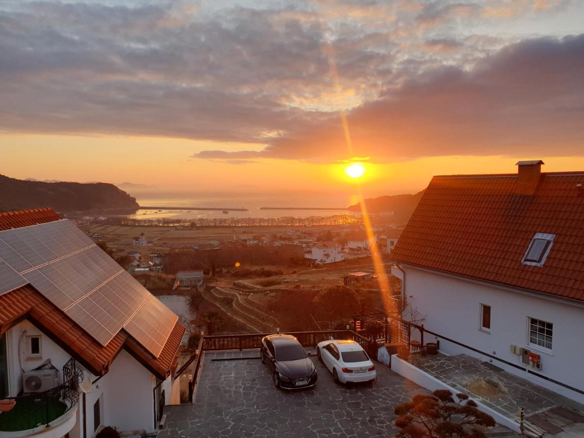 Herkules Namhae German Village Exterior photo