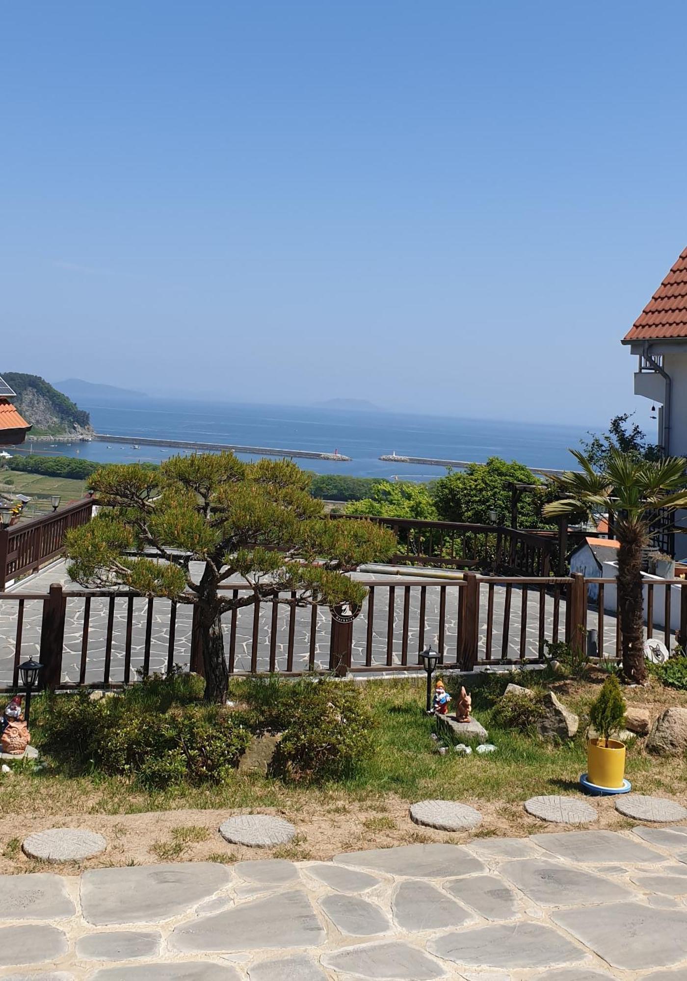 Herkules Namhae German Village Exterior photo